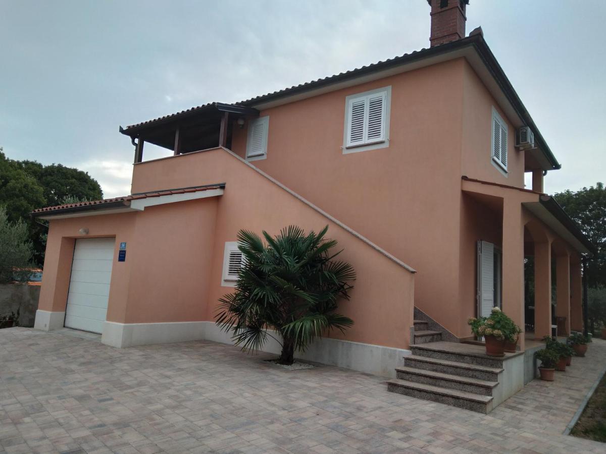 Appartamento Lana Fažana Esterno foto