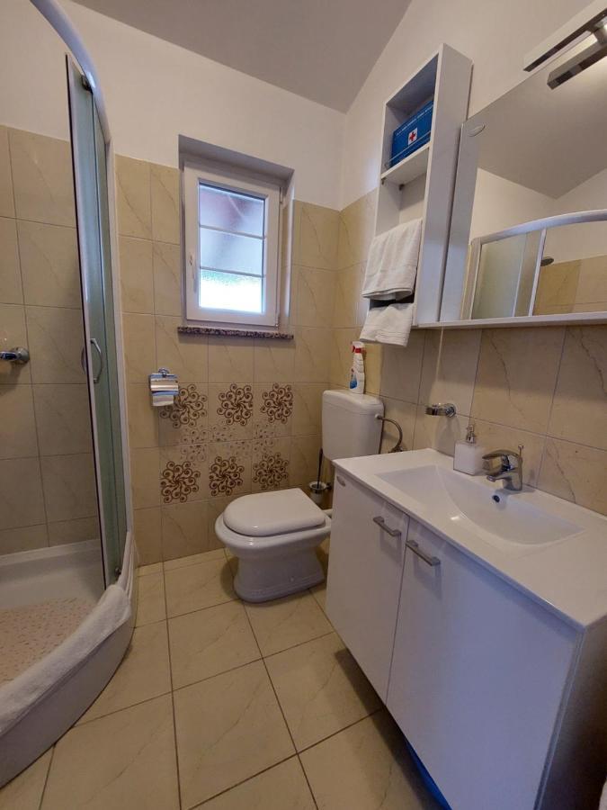 Appartamento Lana Fažana Esterno foto