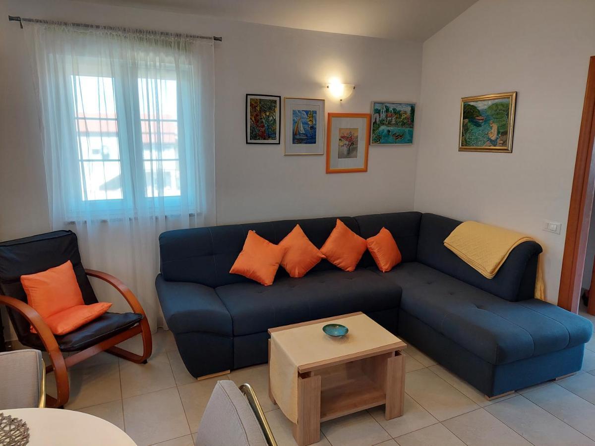 Appartamento Lana Fažana Esterno foto