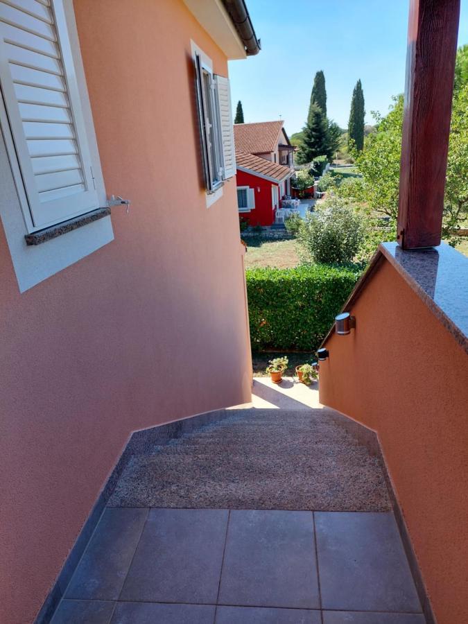 Appartamento Lana Fažana Esterno foto